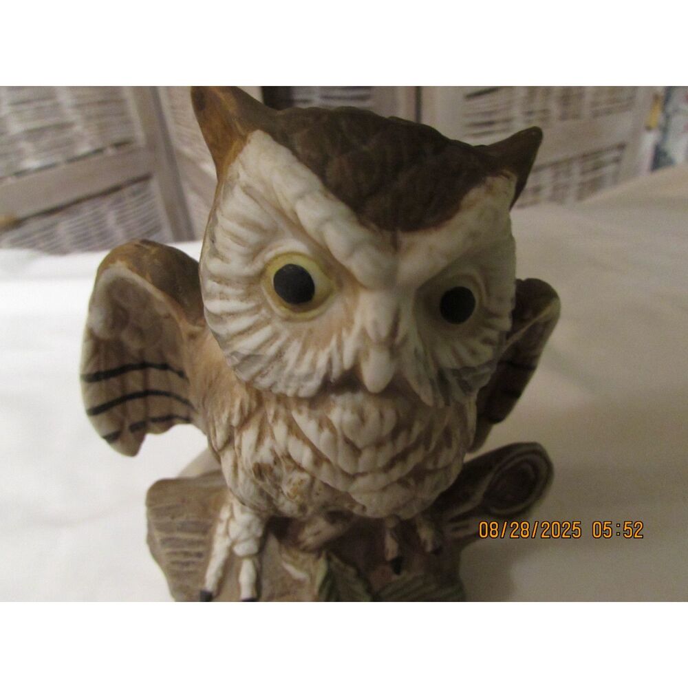Owl figurine 1970's semi spread wings fall decro